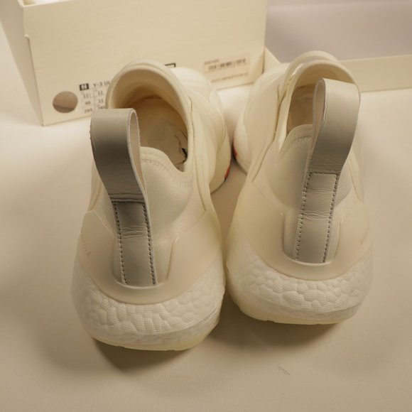 Y-3 Ultraboost Yohji Yamamato - Picture 2 of 9